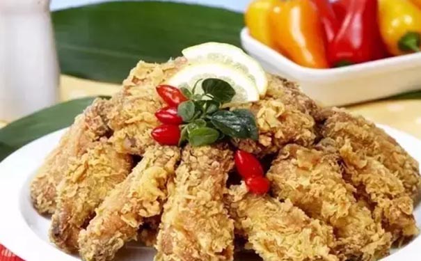 叫了个炸鸡加盟店拉拢人气